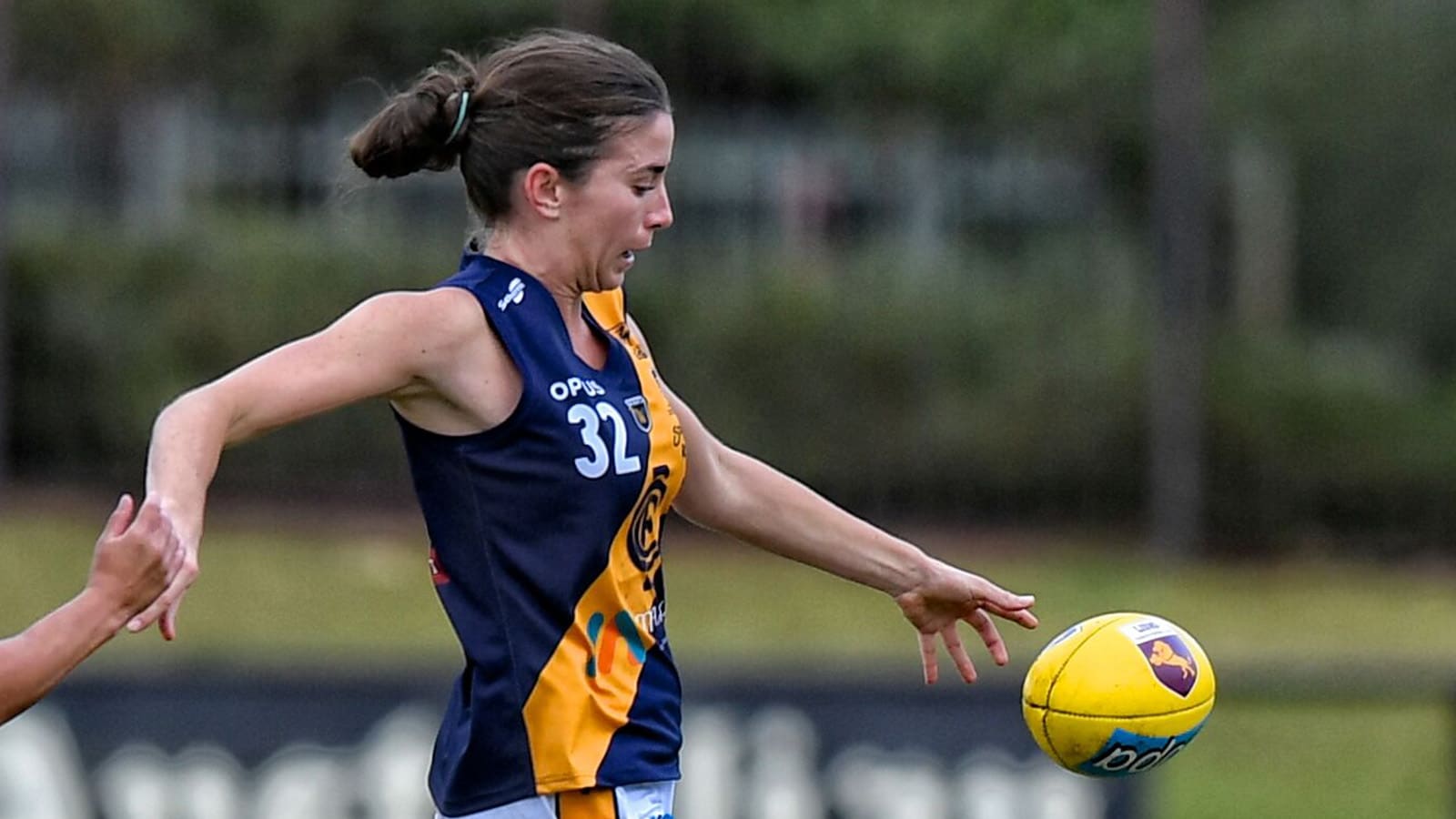 pugh web 148.jpg Laura Pugh had 27 disposals for the Tigers in round 13. - Fremantle,Fremantle Dockers,AFLW